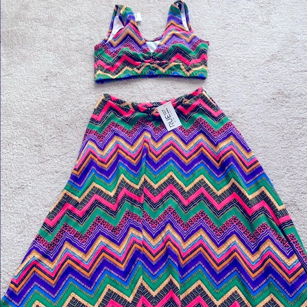 Mid length skirt with crop tank top